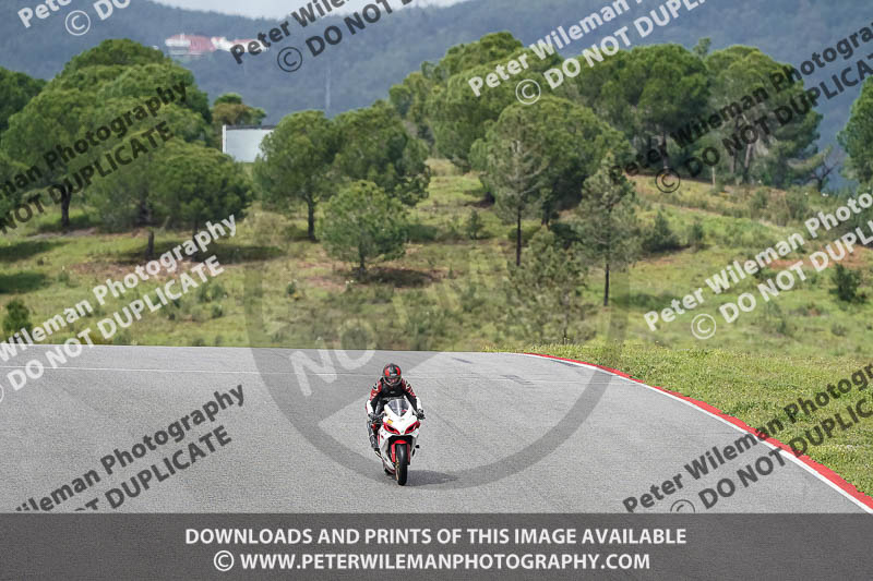 motorbikes;no limits;peter wileman photography;portimao;portugal;trackday digital images